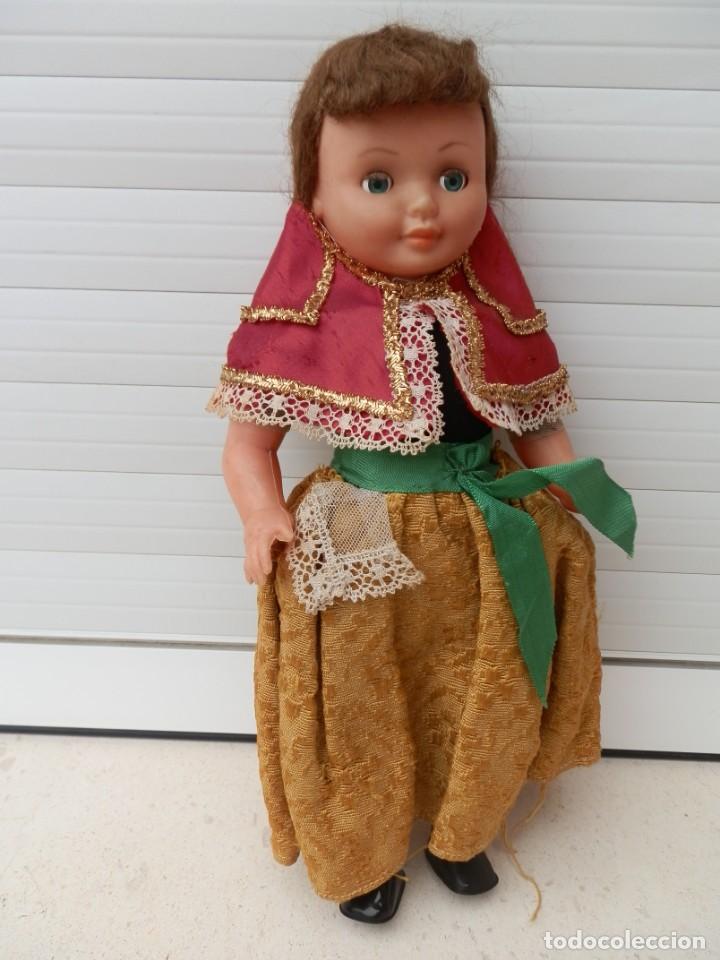 Poup&eacute;es Espagnoles Modernes: MU&Ntilde;ECA REGIONAL MALLORQUINA. A&Ntilde;OS 60. SIN MARCA.