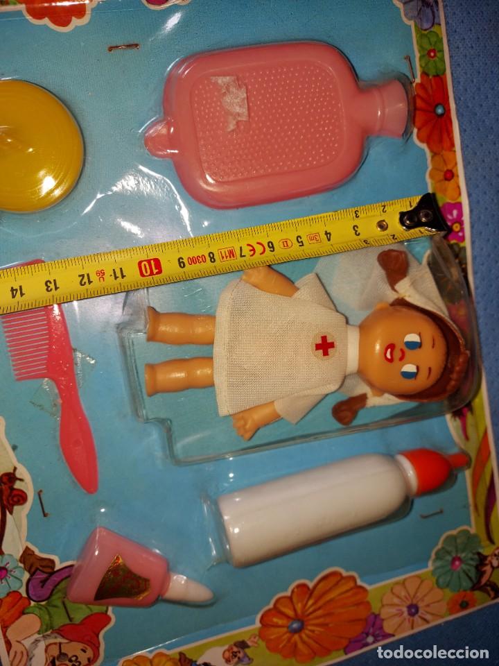 Mu&ntilde;ecas espa&ntilde;olas modernas: MU&Ntilde;ECA ENFERMERA CON ACCESORIOS - Foto 2