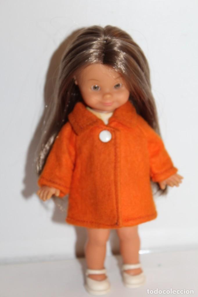 Mu&ntilde;ecas espa&ntilde;olas modernas: MU&Ntilde;ECA ANTIGUA SIN MARCAR - MIDE 17 CMS - Foto 1