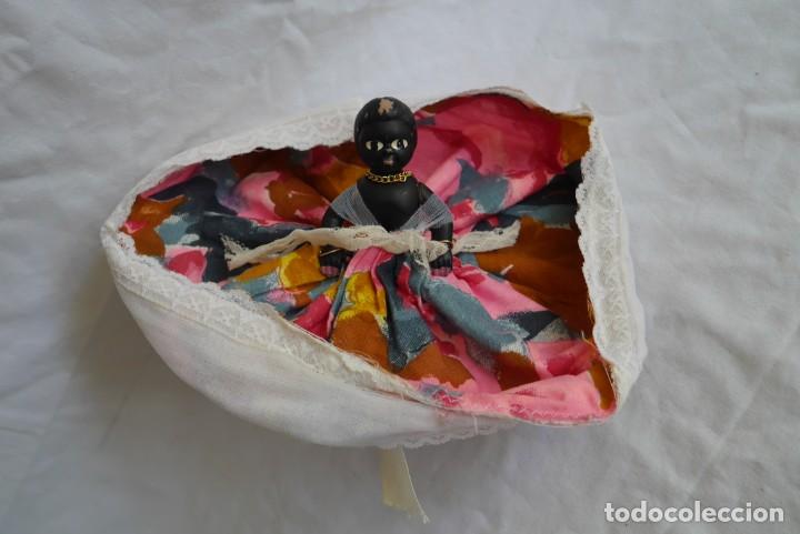 Mu&ntilde;ecas espa&ntilde;olas modernas: Mu&ntilde;eca reversible, dos mu&ntilde;ecas en una, negrita y morena - Foto 3