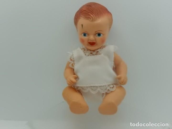 Mu&ntilde;ecas espa&ntilde;olas modernas: Peque&ntilde;o mu&ntilde;eco. Sin m&aacute;s datos. - Foto 1