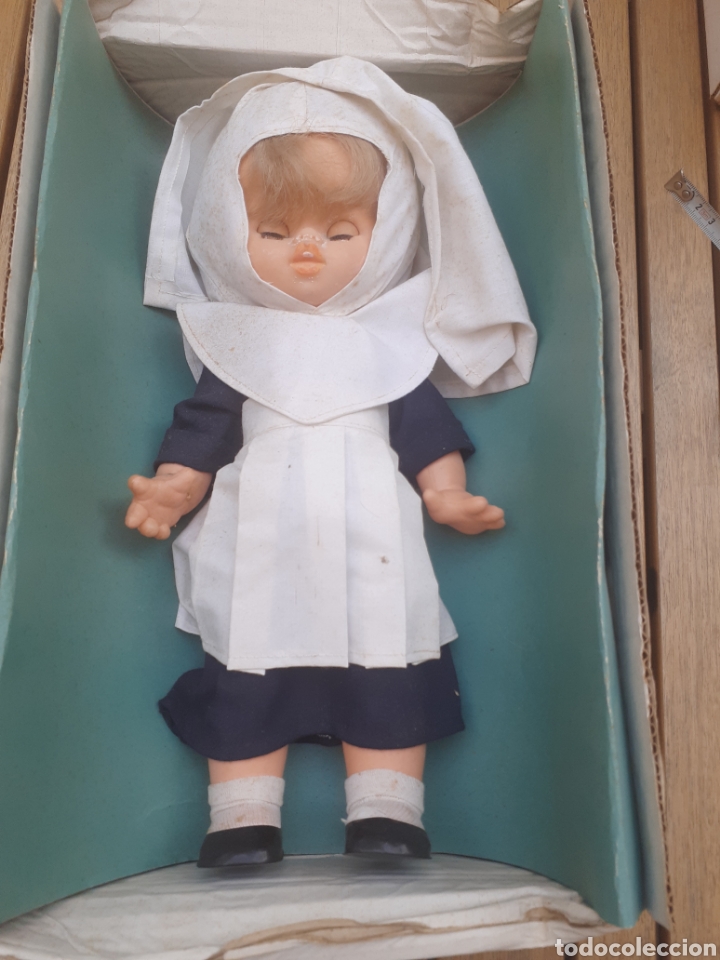 Mu&ntilde;ecas espa&ntilde;olas modernas: Mu&ntilde;eca antigua con su caja - Foto 1
