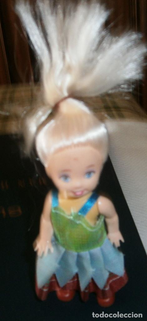 Moderne spanische Puppen: mu&ntilde;eca peque&ntilde;a movible pelo largo vestida