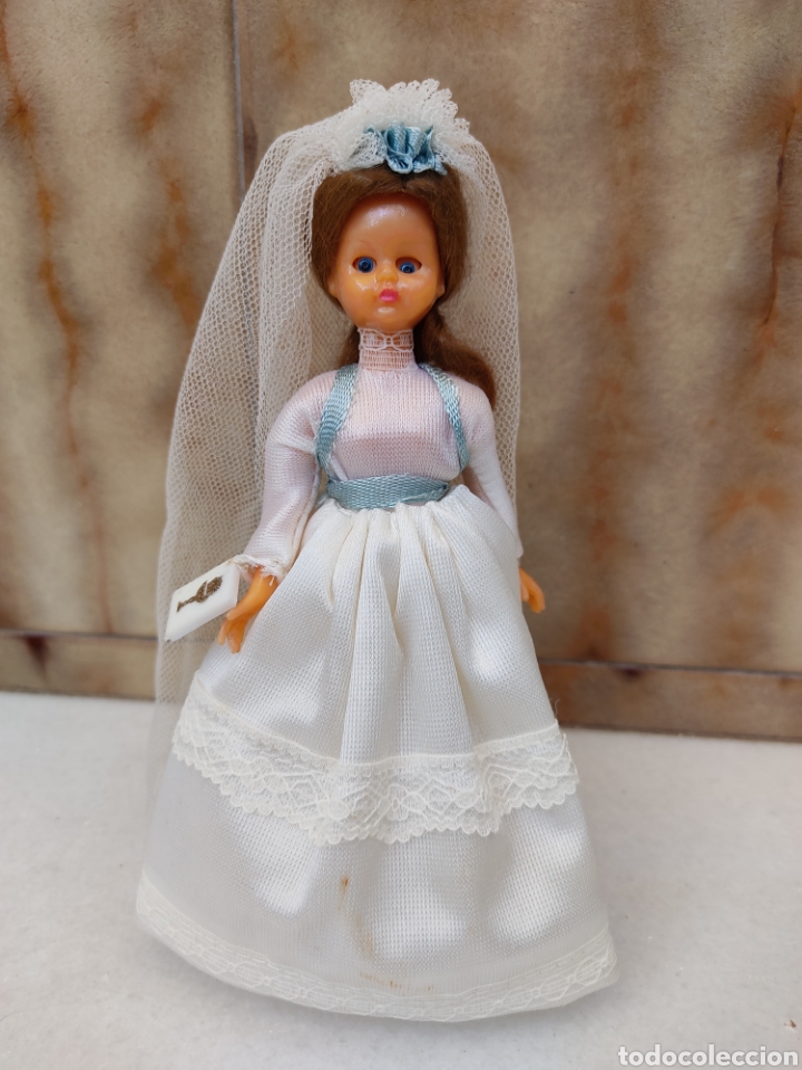 Mu&ntilde;ecas espa&ntilde;olas modernas: Mu&ntilde;eca de comuni&oacute;n vintage - Foto 1