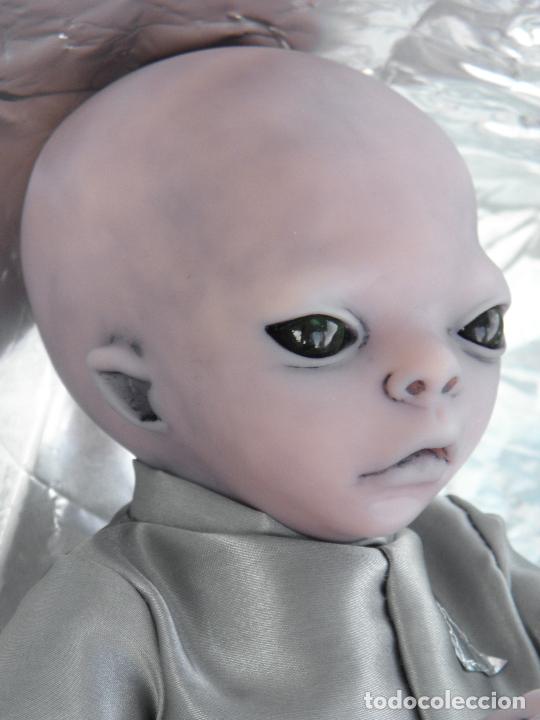 Mu&ntilde;ecas espa&ntilde;olas modernas: Mu&ntilde;eco reborn Alien Gris extraterreste - Foto 4