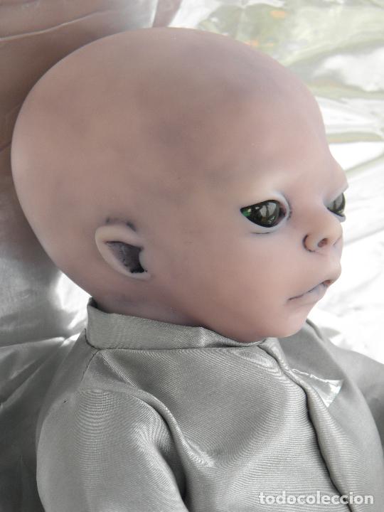 Mu&ntilde;ecas espa&ntilde;olas modernas: Mu&ntilde;eco reborn Alien Gris extraterreste - Foto 5