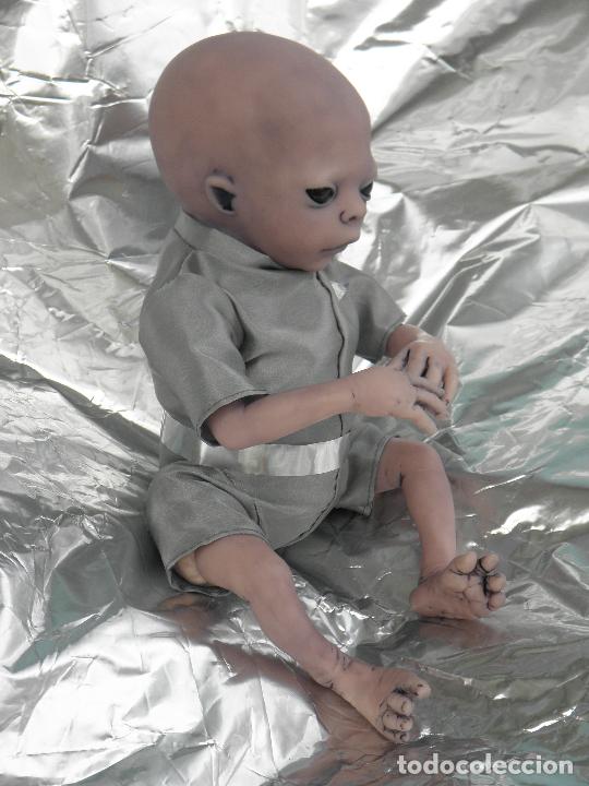 Mu&ntilde;ecas espa&ntilde;olas modernas: Mu&ntilde;eco reborn Alien Gris extraterreste - Foto 6