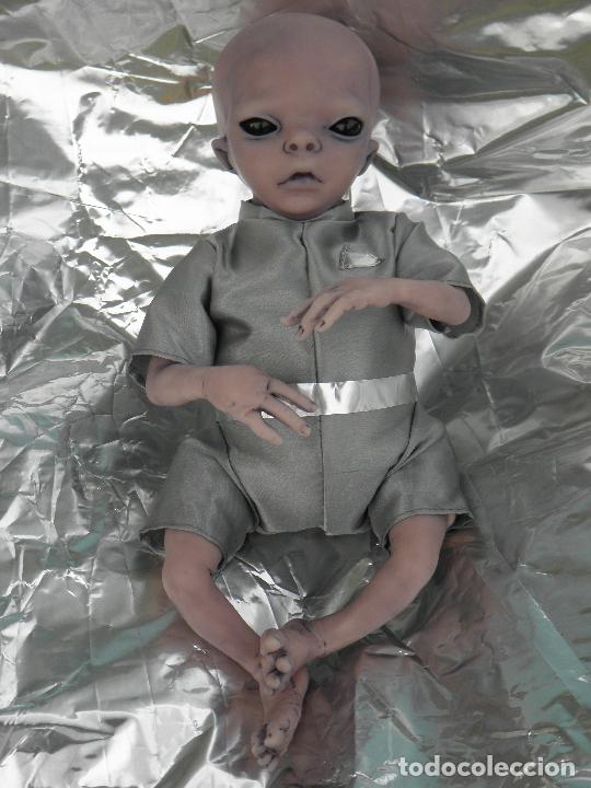 Mu&ntilde;ecas espa&ntilde;olas modernas: Mu&ntilde;eco reborn Alien Gris extraterreste - Foto 3