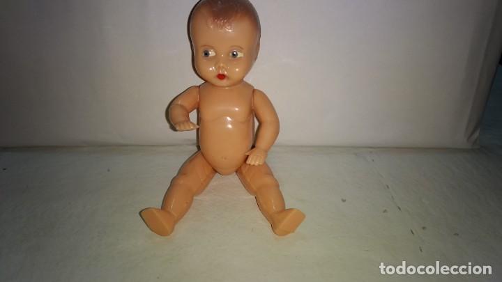 Mu&ntilde;ecas espa&ntilde;olas modernas: ANTIGUOS MU&Ntilde;EQUITO PLASTICO DURO O CELULOIDE - Foto 2