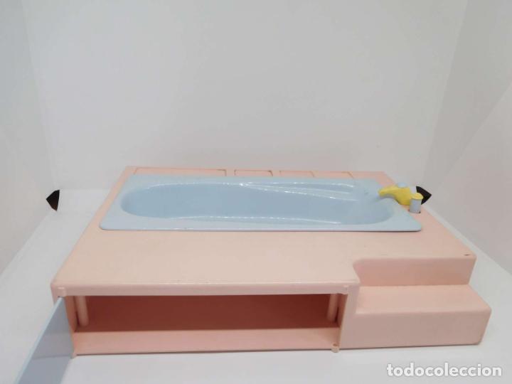 Mu&ntilde;ecas espa&ntilde;olas modernas: Ba&ntilde;era de la mu&ntilde;eca Chabel de Feber a&ntilde;os 80. - Foto 2