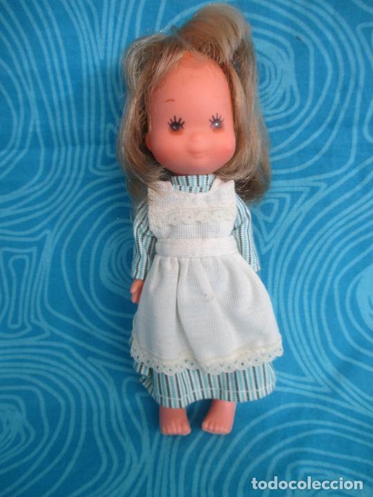 Mu&ntilde;ecas espa&ntilde;olas modernas: MU&Ntilde;ECA LAURA DE LAS MONTA&Ntilde;AS DE TOYSE - Foto 1