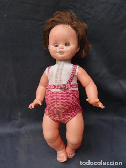 Mu&ntilde;ecas espa&ntilde;olas modernas: MU&Ntilde;ECA PL&Aacute;STICO GOMA A&Ntilde;OS 70. - Foto 1