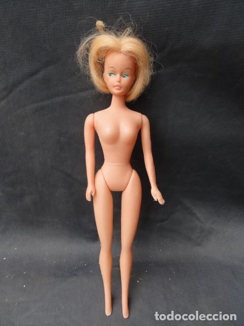 Mu&ntilde;ecas espa&ntilde;olas modernas: MU&Ntilde;ECA PL&Aacute;STICO GOMA A&Ntilde;OS 70. - Foto 1