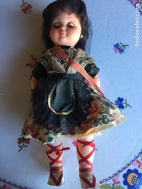 Mu&ntilde;ecas espa&ntilde;olas modernas: Mu&ntilde;eca Traje Regional Valencia - Foto 1