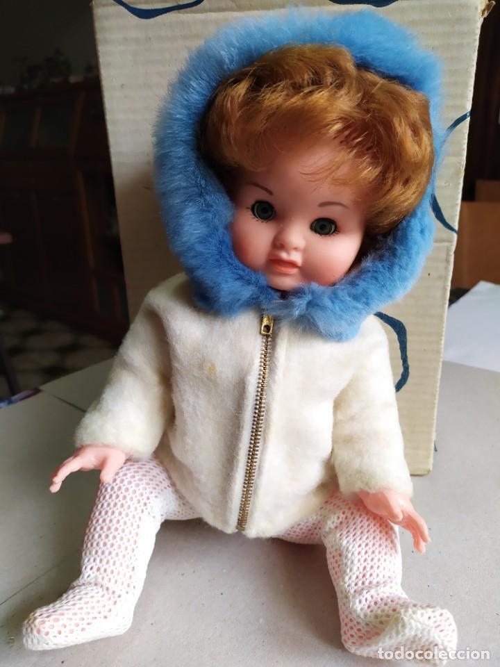 Mu&ntilde;ecas espa&ntilde;olas modernas: Mu&ntilde;eca con abrigo y capucha , GPS - Foto 4