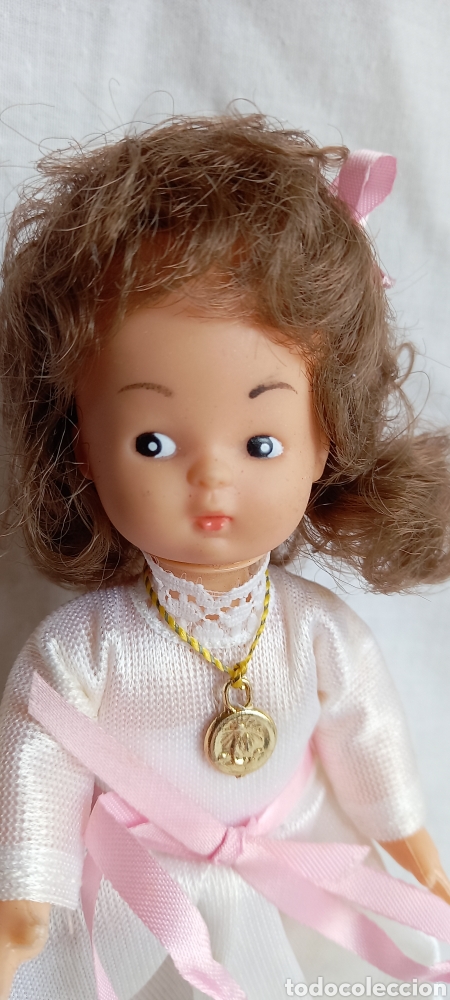 Mu&ntilde;ecas espa&ntilde;olas modernas: MU&Ntilde;ECA COMUNION A. BORDERA MEDIDAS 17CM APROX - Foto 2