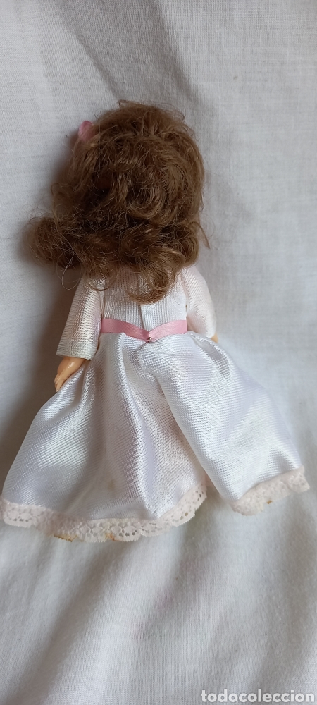Mu&ntilde;ecas espa&ntilde;olas modernas: MU&Ntilde;ECA COMUNION A. BORDERA MEDIDAS 17CM APROX - Foto 3