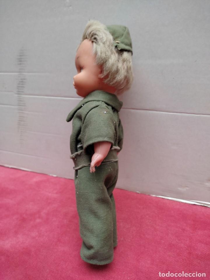 Mu&ntilde;ecas espa&ntilde;olas modernas: mu&ntilde;eca militar - 22cm alta - Foto 8