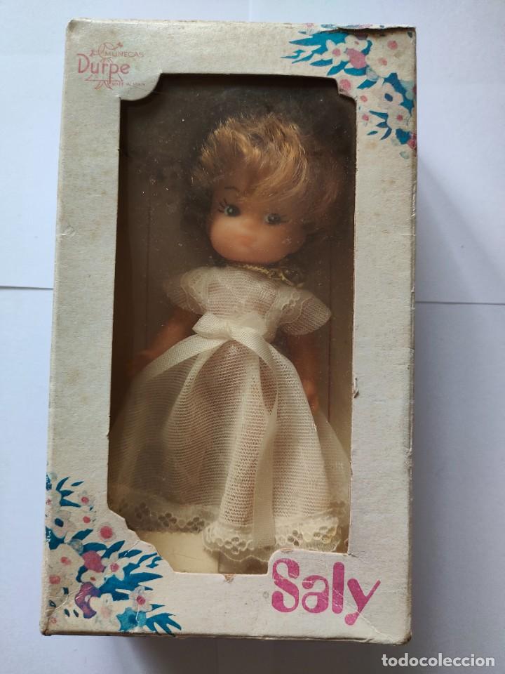 Mu&ntilde;ecas espa&ntilde;olas modernas: Mu&ntilde;eca SALY de mu&ntilde;ecas Durpe en su caja - Foto 1
