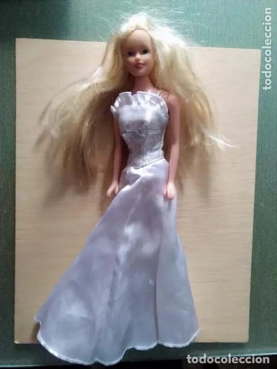 Mu&ntilde;ecas espa&ntilde;olas modernas: MU&Ntilde;ECA SIMBA RUBIA TRAJE LARGO BLANCO - Foto 1