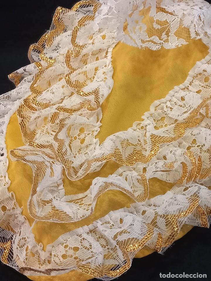 Mu&ntilde;ecas espa&ntilde;olas modernas: MU&Ntilde;ECA &uml;MAR&Iacute;N&uml; (AMARILLO-BLANCO) 26cm - Foto 4