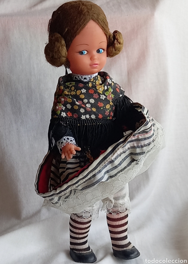Mu&ntilde;ecas espa&ntilde;olas modernas: MU&Ntilde;ECA REGIONAL DE SILQUI - Foto 1