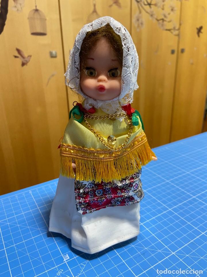 Mu&ntilde;ecas espa&ntilde;olas modernas: MU&Ntilde;ECA ESPA&Ntilde;OLA CON TRAJE REGIONAL, 1 - Foto 1