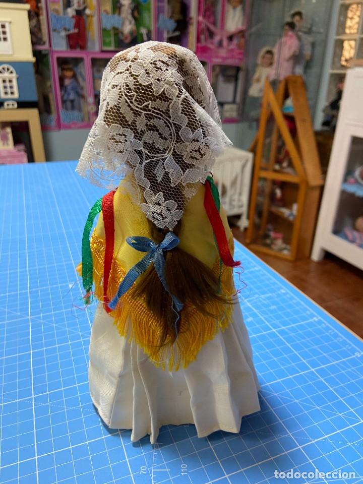 Mu&ntilde;ecas espa&ntilde;olas modernas: MU&Ntilde;ECA ESPA&Ntilde;OLA CON TRAJE REGIONAL, 1 - Foto 2