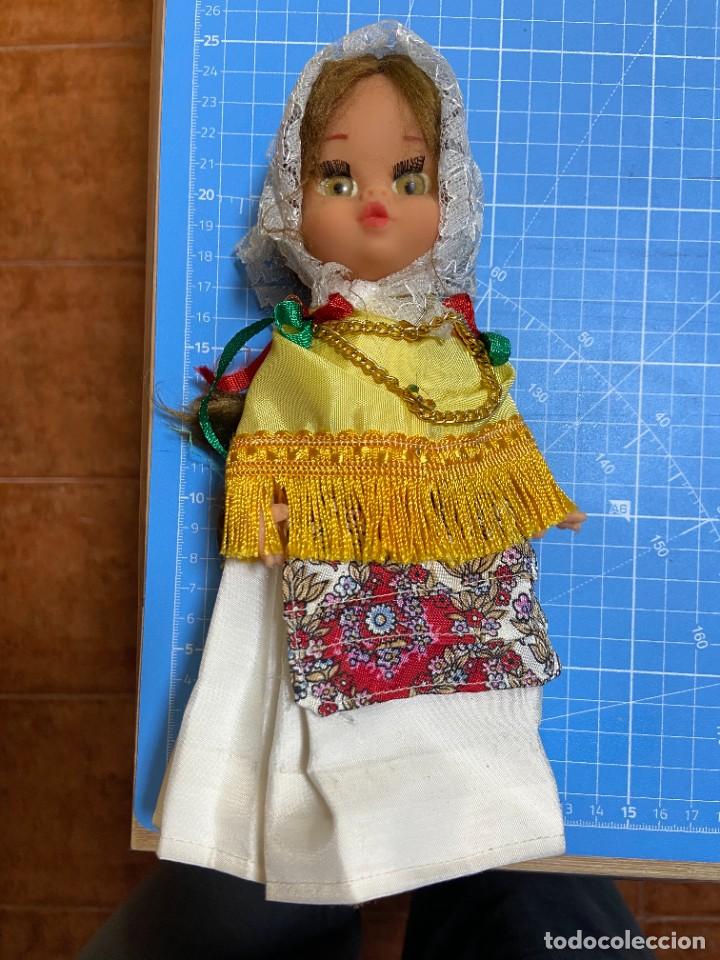 Mu&ntilde;ecas espa&ntilde;olas modernas: MU&Ntilde;ECA ESPA&Ntilde;OLA CON TRAJE REGIONAL, 1 - Foto 3