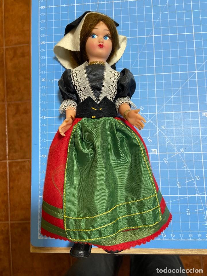 Mu&ntilde;ecas espa&ntilde;olas modernas: MU&Ntilde;ECA ESPA&Ntilde;OLA CON TRAJE REGIONAL, 2 - Foto 1
