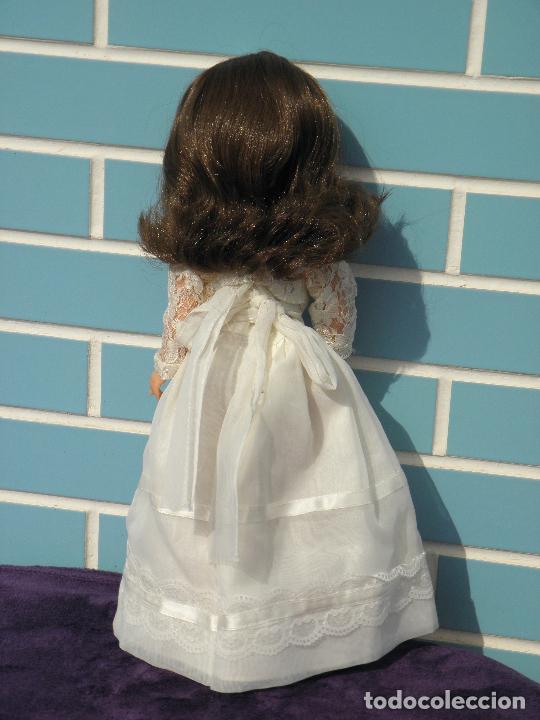 Mu&ntilde;ecas espa&ntilde;olas modernas: Mu&ntilde;eca de comuni&oacute;n de marca Berbesa, con luz y sonido - Foto 3