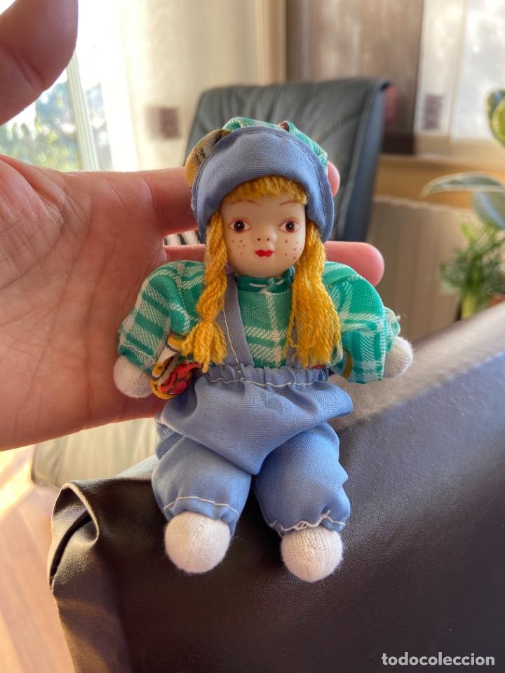 Mu&ntilde;ecas espa&ntilde;olas modernas: PEQUE&Ntilde;A MU&Ntilde;ECA DE PASTA - Foto 1