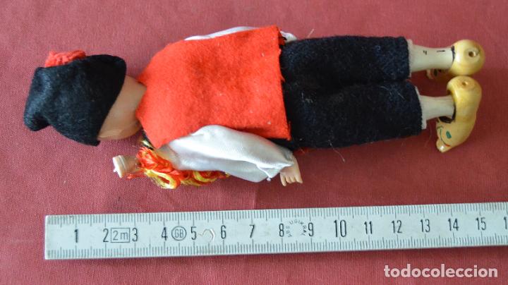 Mu&ntilde;ecas espa&ntilde;olas modernas: MU&Ntilde;ECO GAITERO - TRAJE REGIONAL - CELULOIDE - Foto 3
