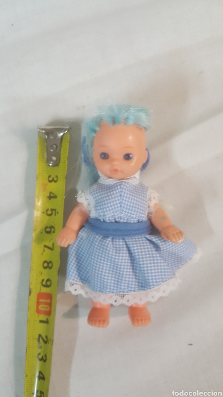 Mu&ntilde;ecas espa&ntilde;olas modernas: PEQUE&Ntilde;A MU&Ntilde;ECA PELO AZUL - Foto 2