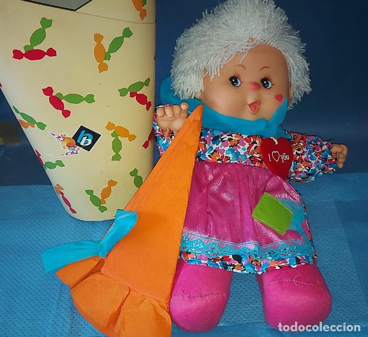 Moderne spanische Puppen: MU&Ntilde;ECA DE BB