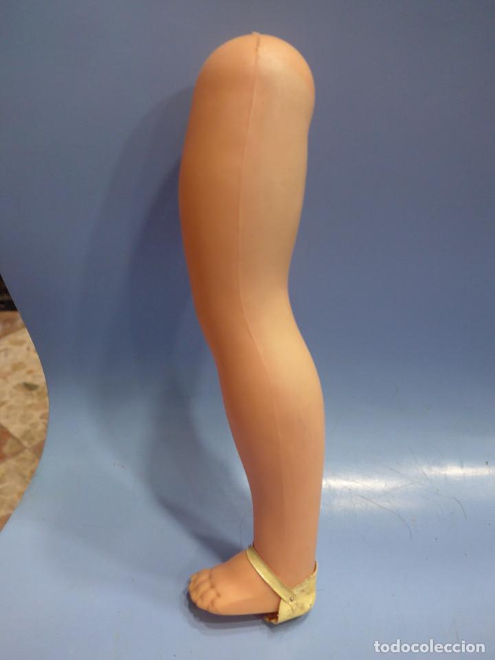 Mu&ntilde;ecas espa&ntilde;olas modernas: LOTE DE 3 PIERNAS PARA MU&Ntilde;ECA - Foto 8