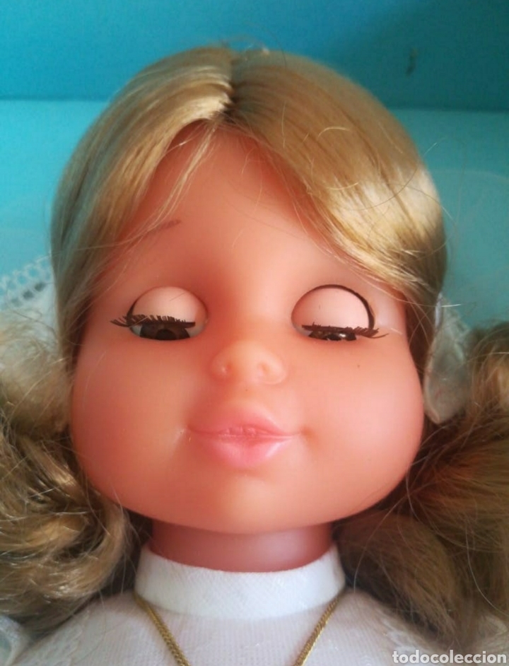 Mu&ntilde;ecas espa&ntilde;olas modernas: Mu&ntilde;eca de comuni&oacute;n Eda Dur&aacute; - Foto 5