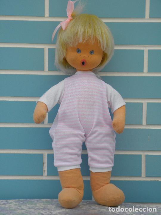 Mu&ntilde;ecas espa&ntilde;olas modernas: Antigua mu&ntilde;eca beb&eacute; de fieltro - Foto 1