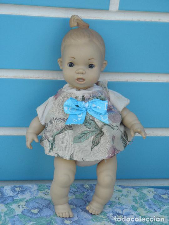 Mu&ntilde;ecas espa&ntilde;olas modernas: Antigua mu&ntilde;eca Henifer tipo gestitos Expression Doll - Foto 1