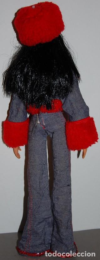 Mu&ntilde;ecas espa&ntilde;olas modernas: MU&Ntilde;ECA BERJUAN 2003 VESTIDA CON MODELO DE INVIERNO - Foto 3
