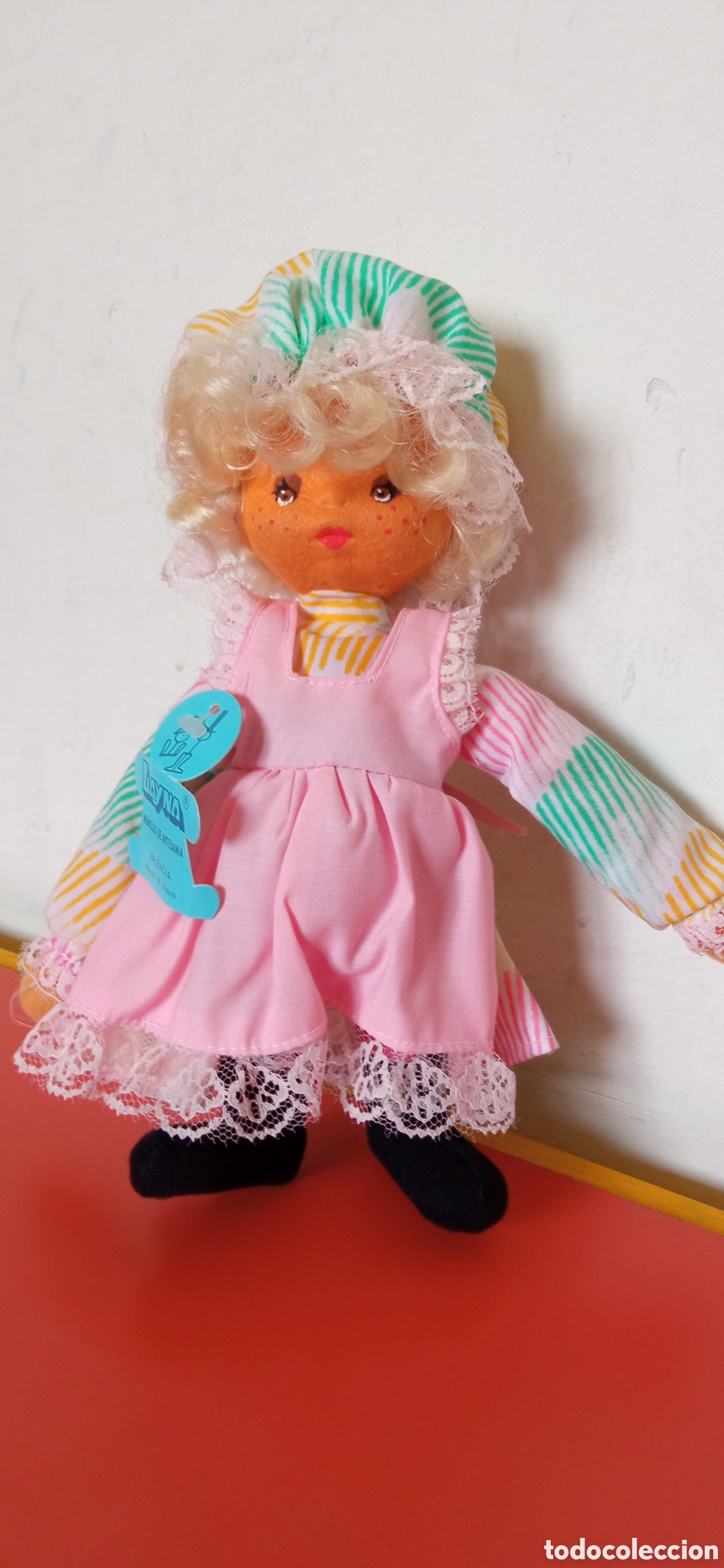 Mu&ntilde;ecas espa&ntilde;olas modernas: MU&Ntilde;ECA DE TRAPO POSTURAS.LAYNA 80/90S.SIN USO. - Foto 1