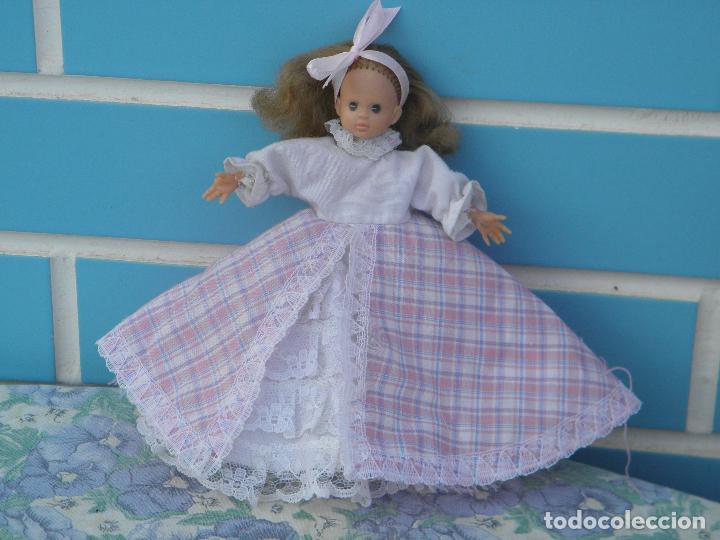 Mu&ntilde;ecas espa&ntilde;olas modernas: Mu&ntilde;eca antigua Carina Flexy de Vicma - Foto 1