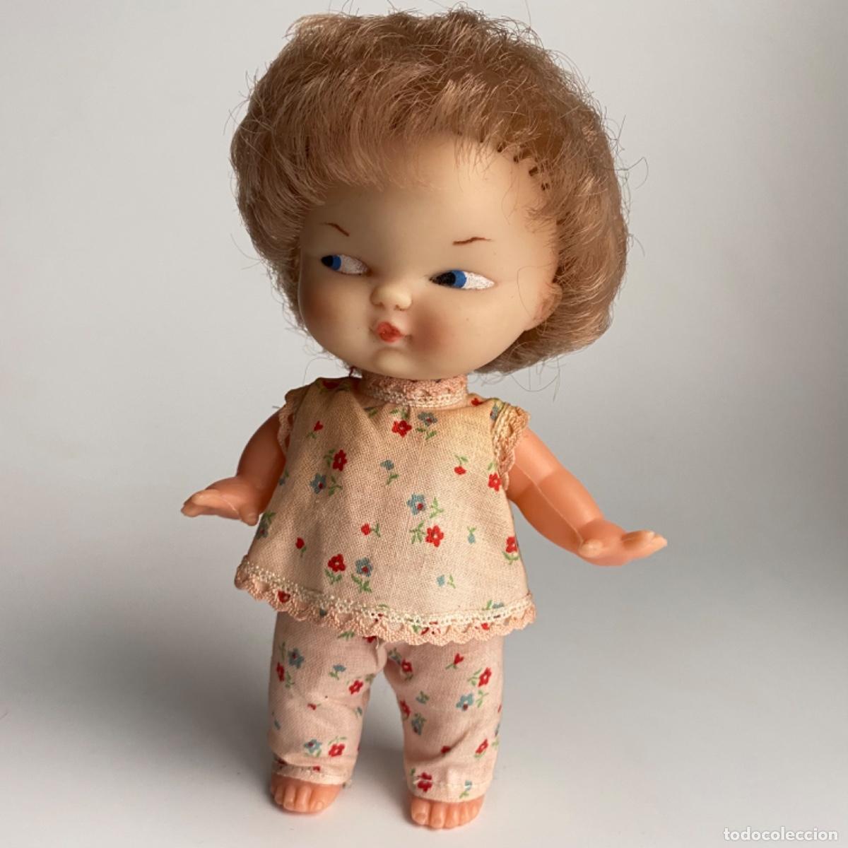 Mu&ntilde;ecas Espa&ntilde;olas Modernas: Mu&ntilde;eca parecida Barriguita ojos azules 16 cm a&ntilde;os 70 orientales china asi&aacute;tica