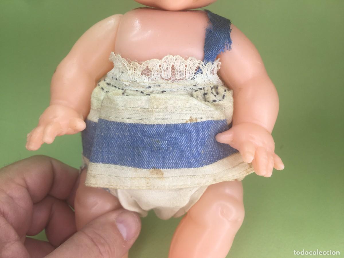 Mu&ntilde;ecas espa&ntilde;olas modernas: MU&Ntilde;ECA CABEZA BASCULANTE DE CELULOIDE Y CUERPO DE PLASTICO - Foto 3