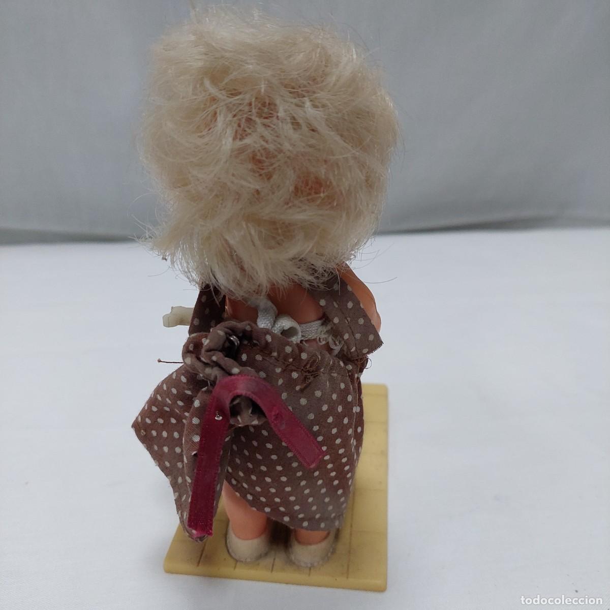 Mu&ntilde;ecas espa&ntilde;olas modernas: Mu&ntilde;eca lavandera a cuerda vicma - Foto 3
