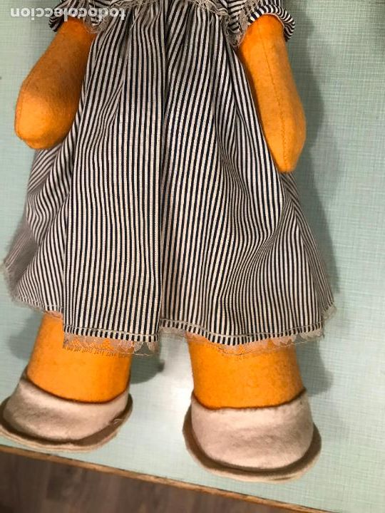 Mu&ntilde;ecas espa&ntilde;olas modernas: Mu&ntilde;eca de fieltro mide 47 cms bien conservada - Foto 2