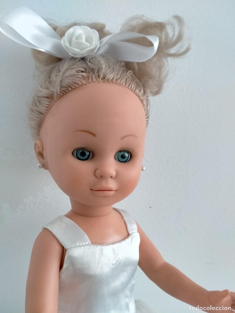 Mu&ntilde;ecas espa&ntilde;olas modernas: Mu&ntilde;eca Kika patinaje art&iacute;stico - Foto 2