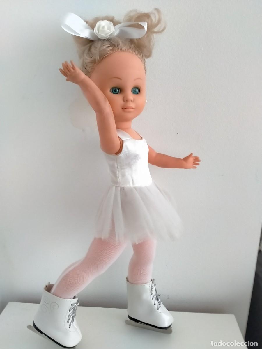 Mu&ntilde;ecas espa&ntilde;olas modernas: Mu&ntilde;eca Kika patinaje art&iacute;stico - Foto 4