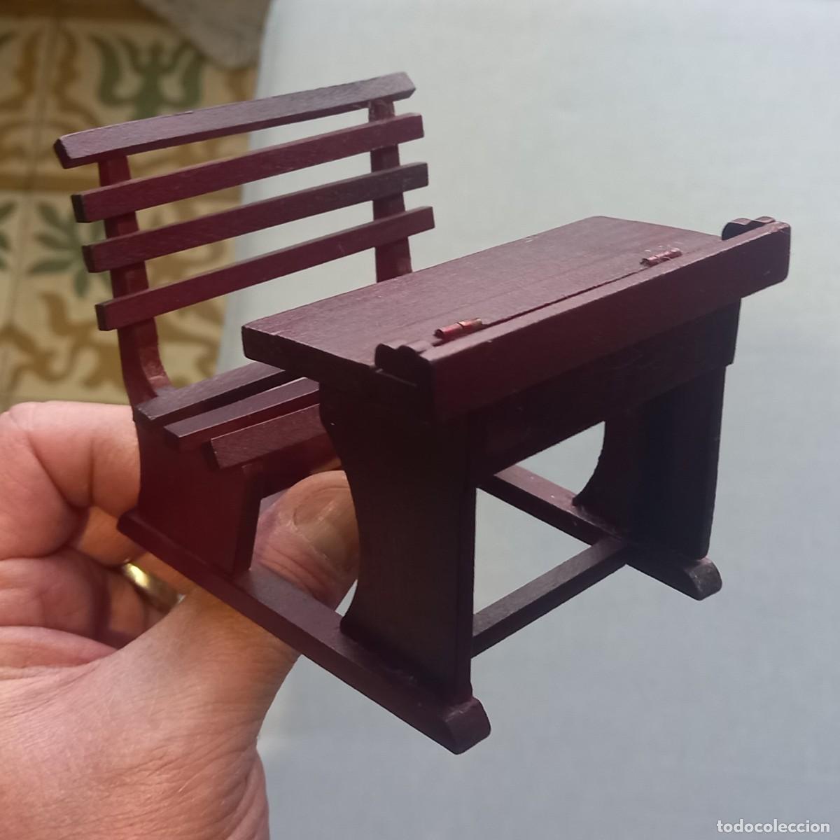 Mu&ntilde;ecas Espa&ntilde;olas Modernas: PUPITRE COLECCI&Oacute;N EL MARAVILLOSO MUNDO DE LAS MU&Ntilde;ECAS DE PORCELANA