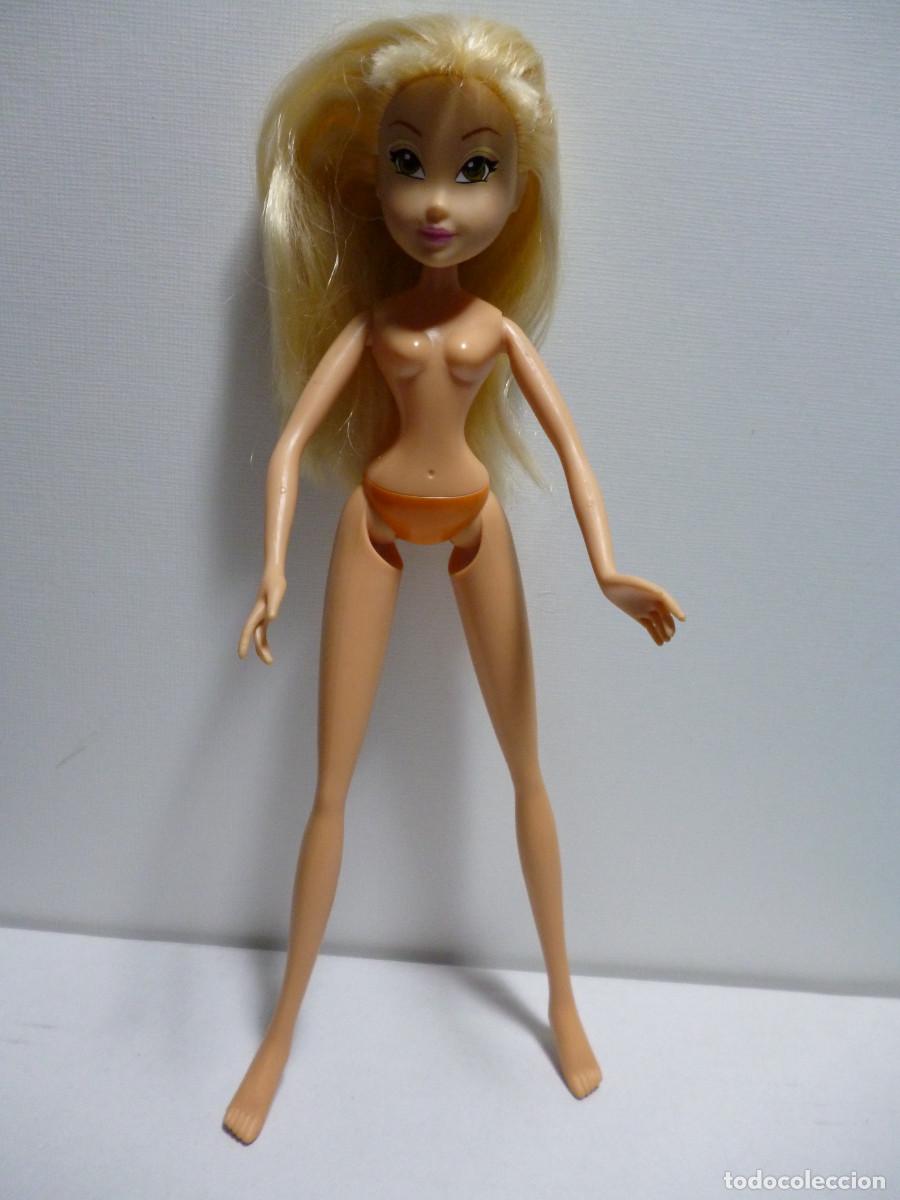 Mu&ntilde;ecas espa&ntilde;olas modernas: MU&Ntilde;ECA WINX STELLA DE RAINBOW 2009 CON FLEQUILLO - Foto 2